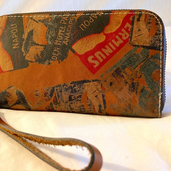 PRICE REDUCED! Patricia Nash Biscay Wrist - Color: Vintage Patch